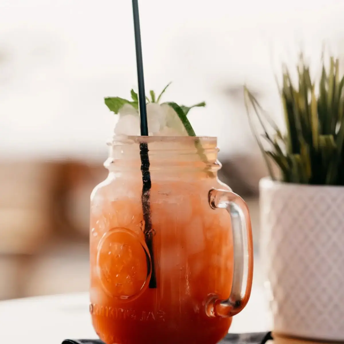 Horizon Cocktail Bar